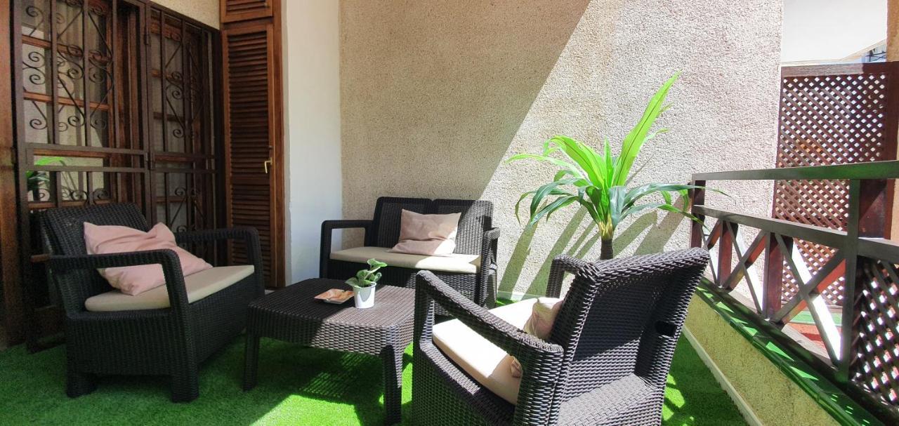 Spectacular Renovated Apartment, 5 Min To Camison Beach, With Aircon Arona  Exterior photo